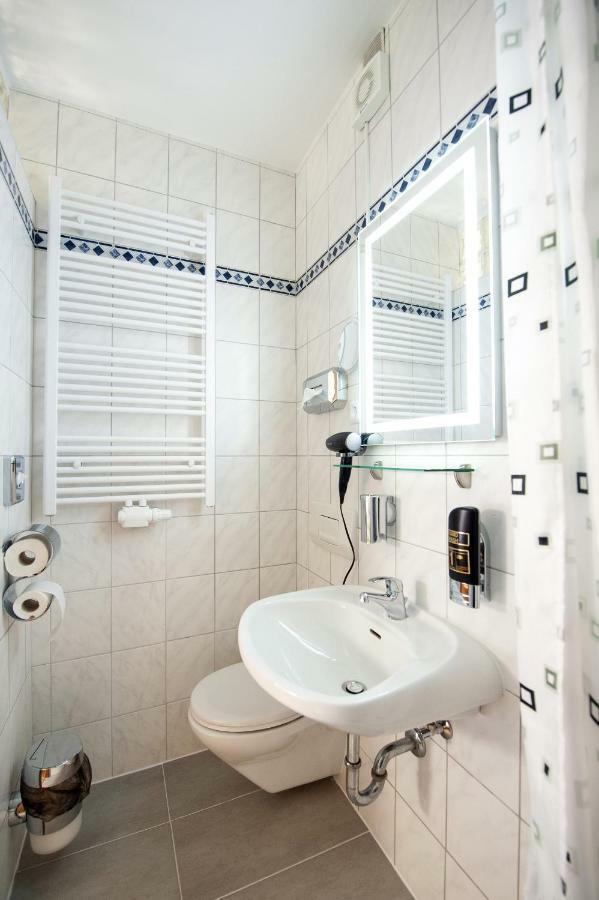 Hotel Bluechertal Bacharach Εξωτερικό φωτογραφία